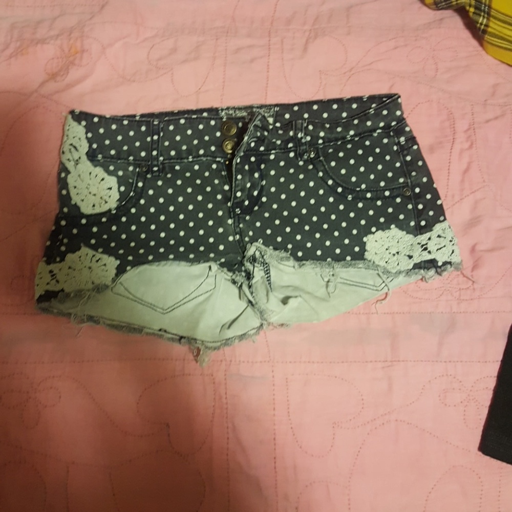 Short shorts size 7